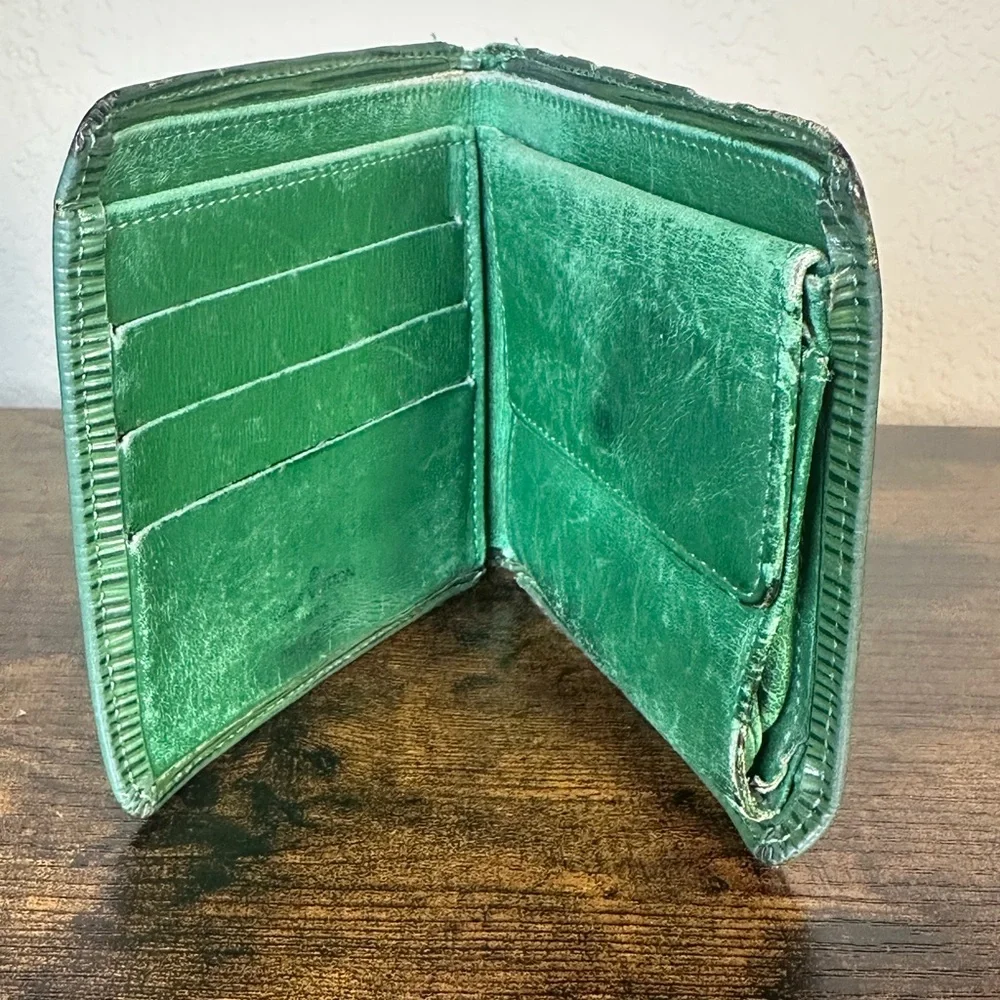 Authentic Louis Vuitton Epi Leather Green Wallet